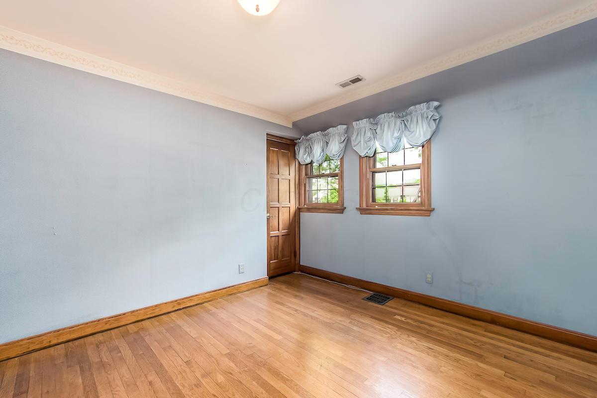 1873 Chatfield Road Columbus, OH 43221 - Photo 29 of 47 Gallery Image 29