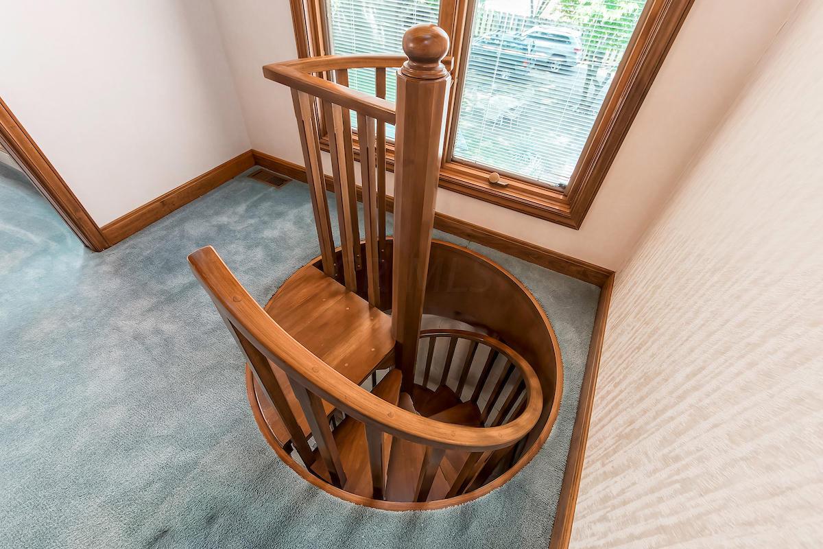 1873 Chatfield Road Columbus, OH 43221 - Photo 35 of 47 Gallery Image 35