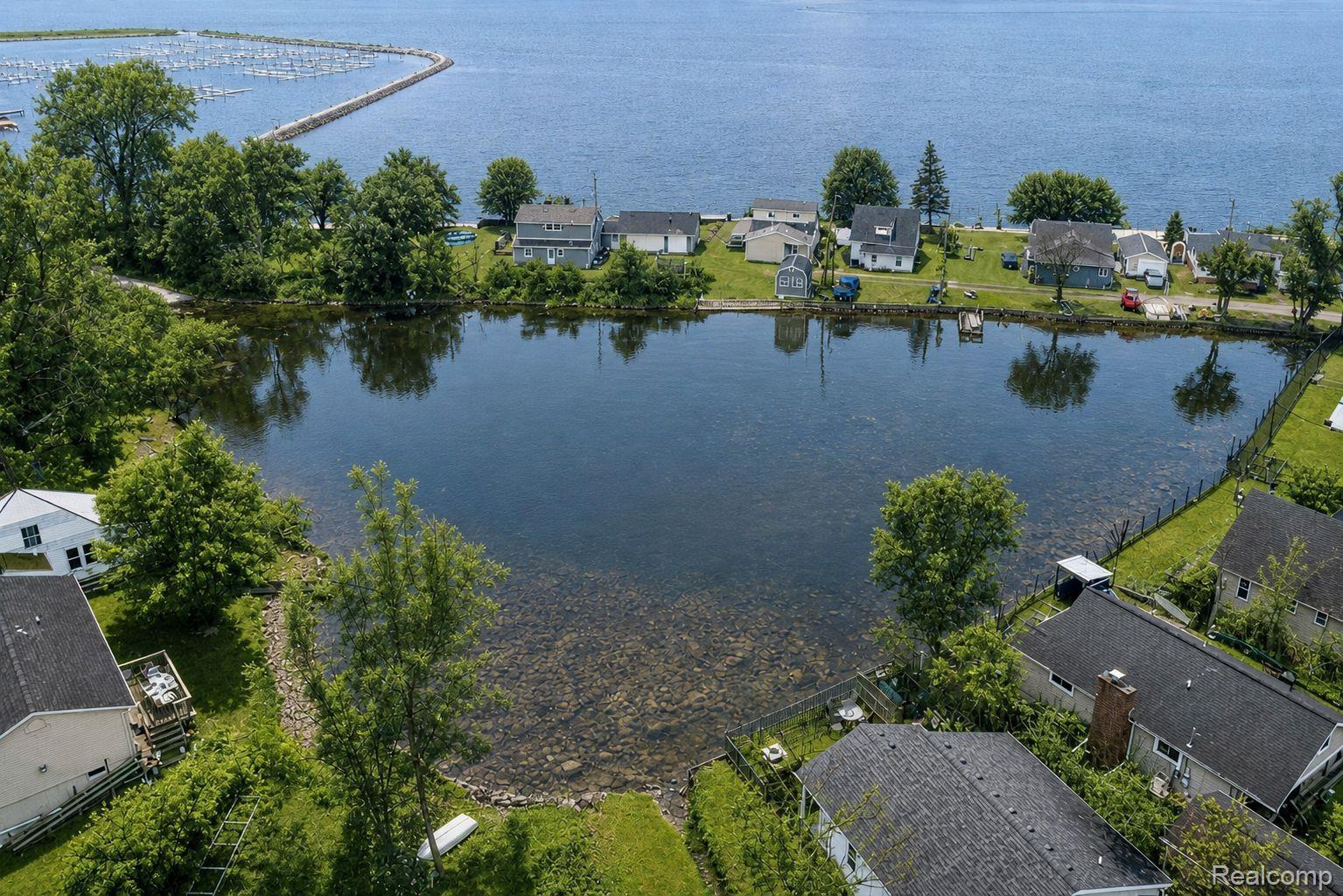 6198 Brancheau Road Newport, MI 48166 - Photo 3 of 47 j.jpg