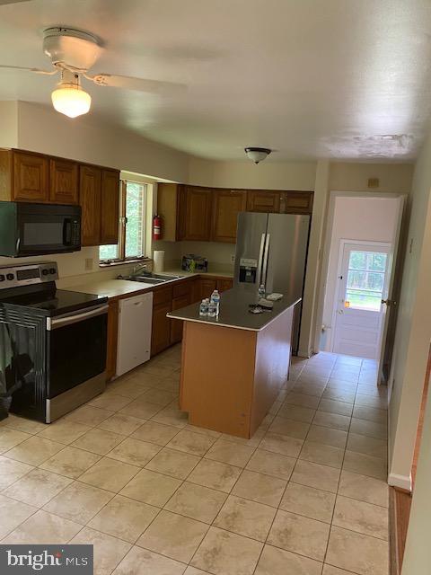 9290 Windrush Drive Lorton, VA 22079 - Photo 4 of 17