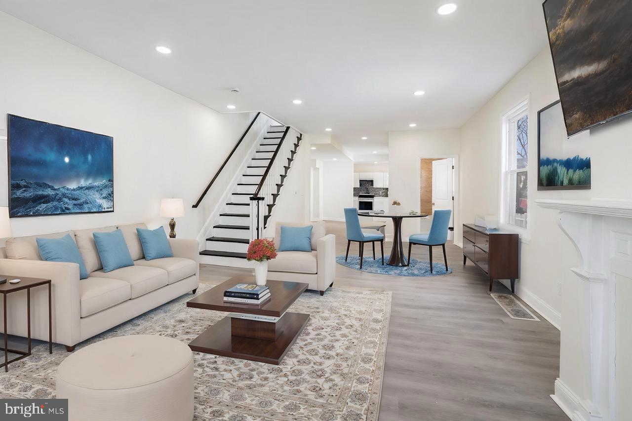 244 Conover Street Burlington, NJ 08016 - Photo 5 of 37
