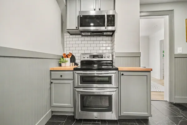 $399,800 | 40 Benjamin Avenue Southeast, Grand Rapids, MI 49506