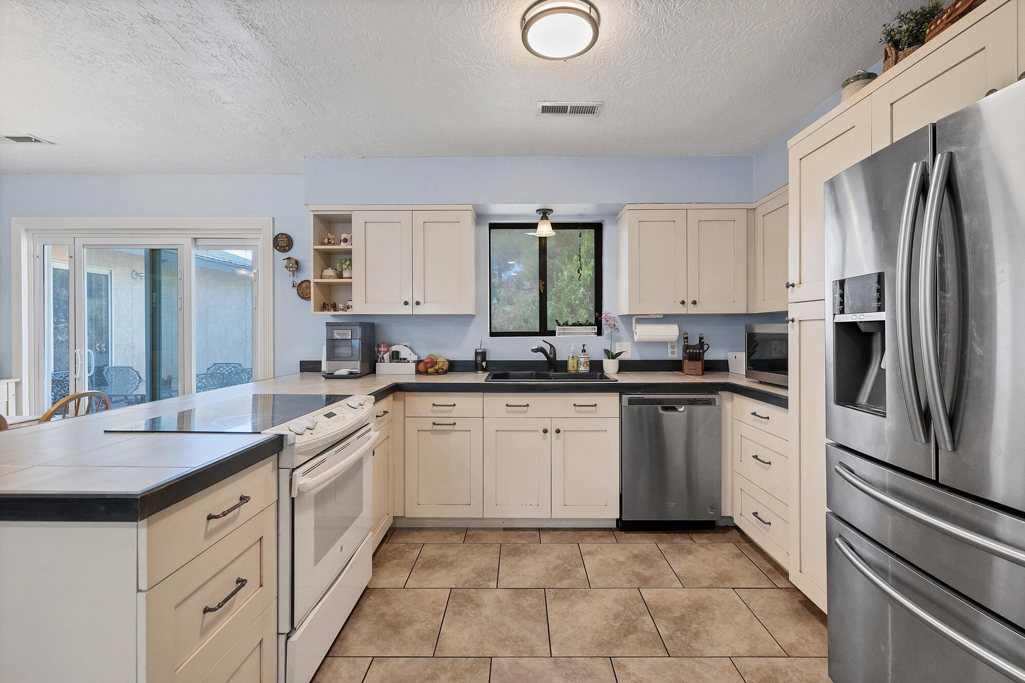 1385 West 360 North St. George, UT 84770 - Photo 8 of 37 _B2A7635