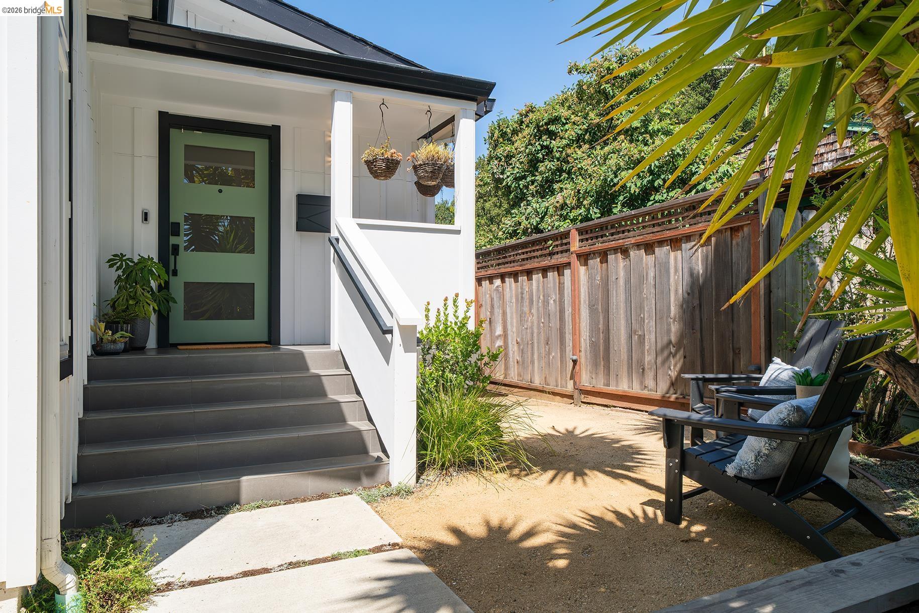 1470 Cornell Avenue Berkeley, CA 94702 - Photo 6 of 61