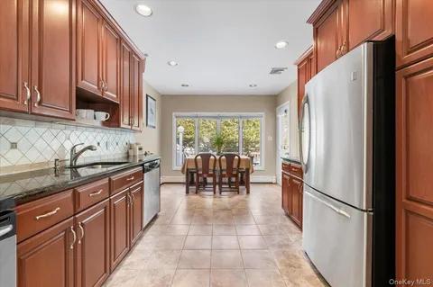 $1,480,000 | 32 Middle Lane, Jericho, NY 11753