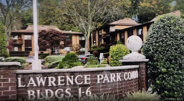 $2,100 | 5 West Lawrence Park Drive, Unit 6, Piermont, NY 10968