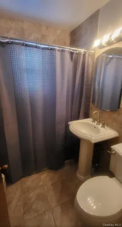 $2,100 | 5 West Lawrence Park Drive, Unit 6, Piermont, NY 10968