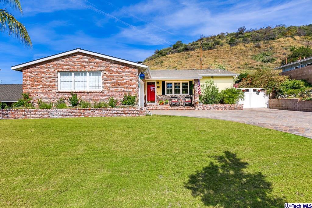 837 Stephen Road Burbank, CA 91504 - Photo 1 of 26 Primary Photo
