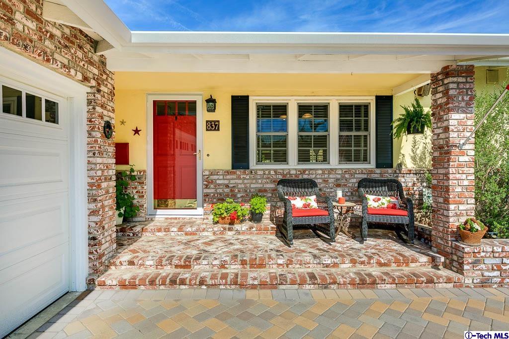 837 Stephen Road Burbank, CA 91504 - Photo 3 of 26 Additional Photo