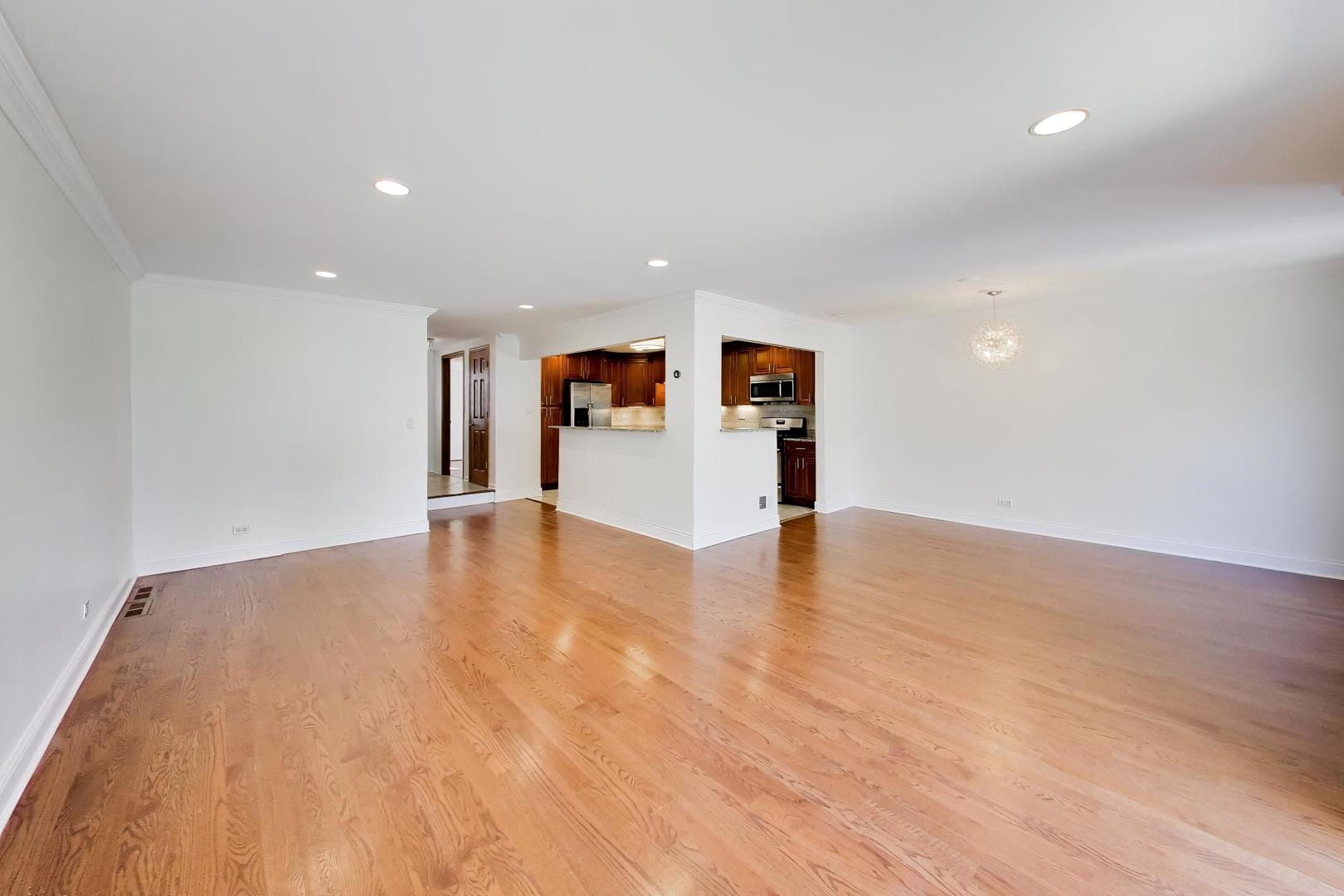 520 Hummingbird Lane Deerfield, IL 60015 - Photo 6 of 42
