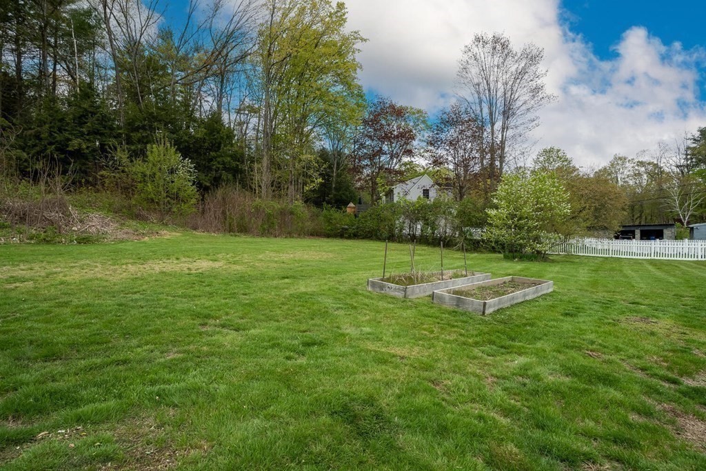 9 West Farms Road Northampton, MA 01062 - Photo 27 of 31 a view of a park
