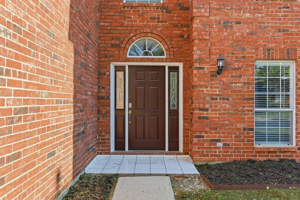 5512 Rocky Mountain Road Fort Worth, TX 76137 - Photo 4 of 33 a view of outdoor space and deck