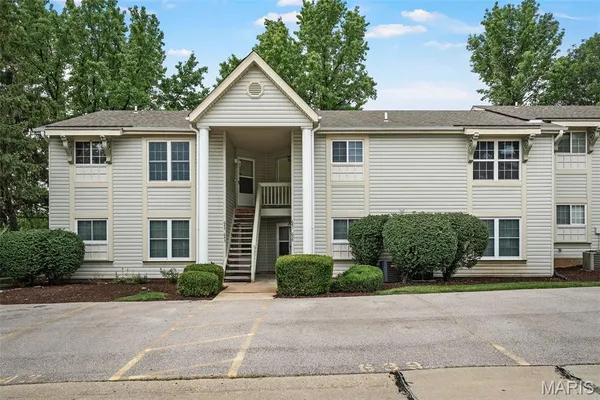 $129,500 | 645 Sugar Trail Court, Unit 5, St. Peters, MO 63376
