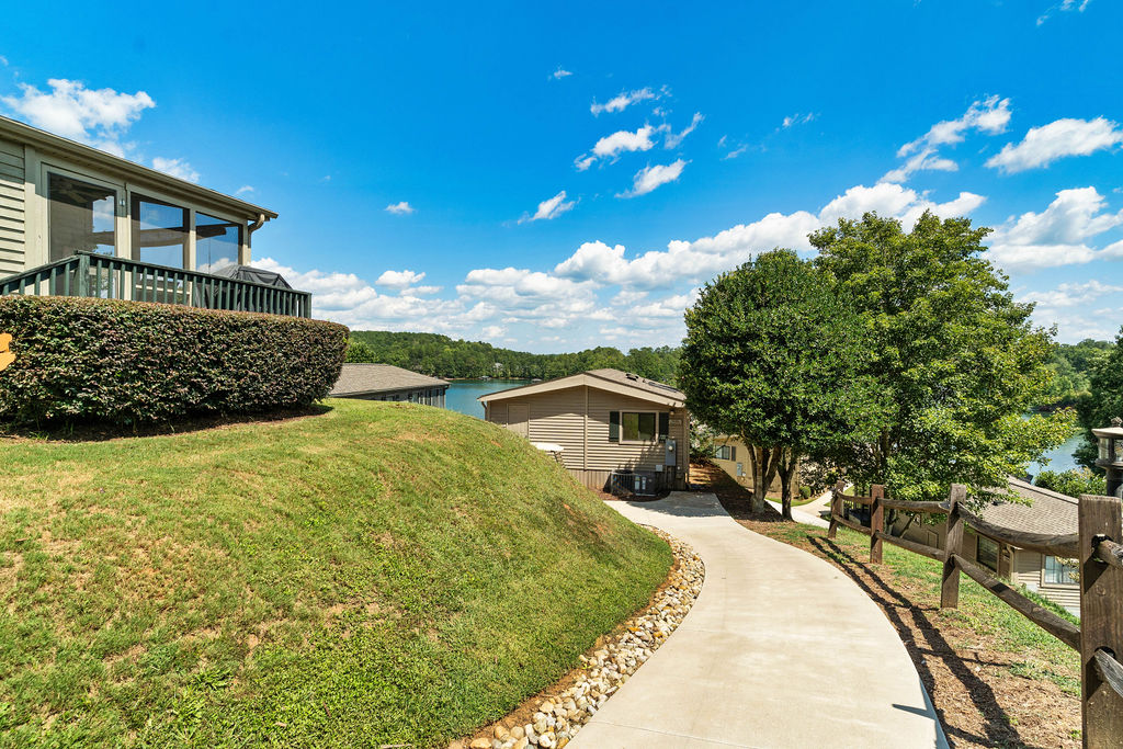 1230 Melton Road, Unit 16 West Union, SC 29696 - Photo 7 of 31