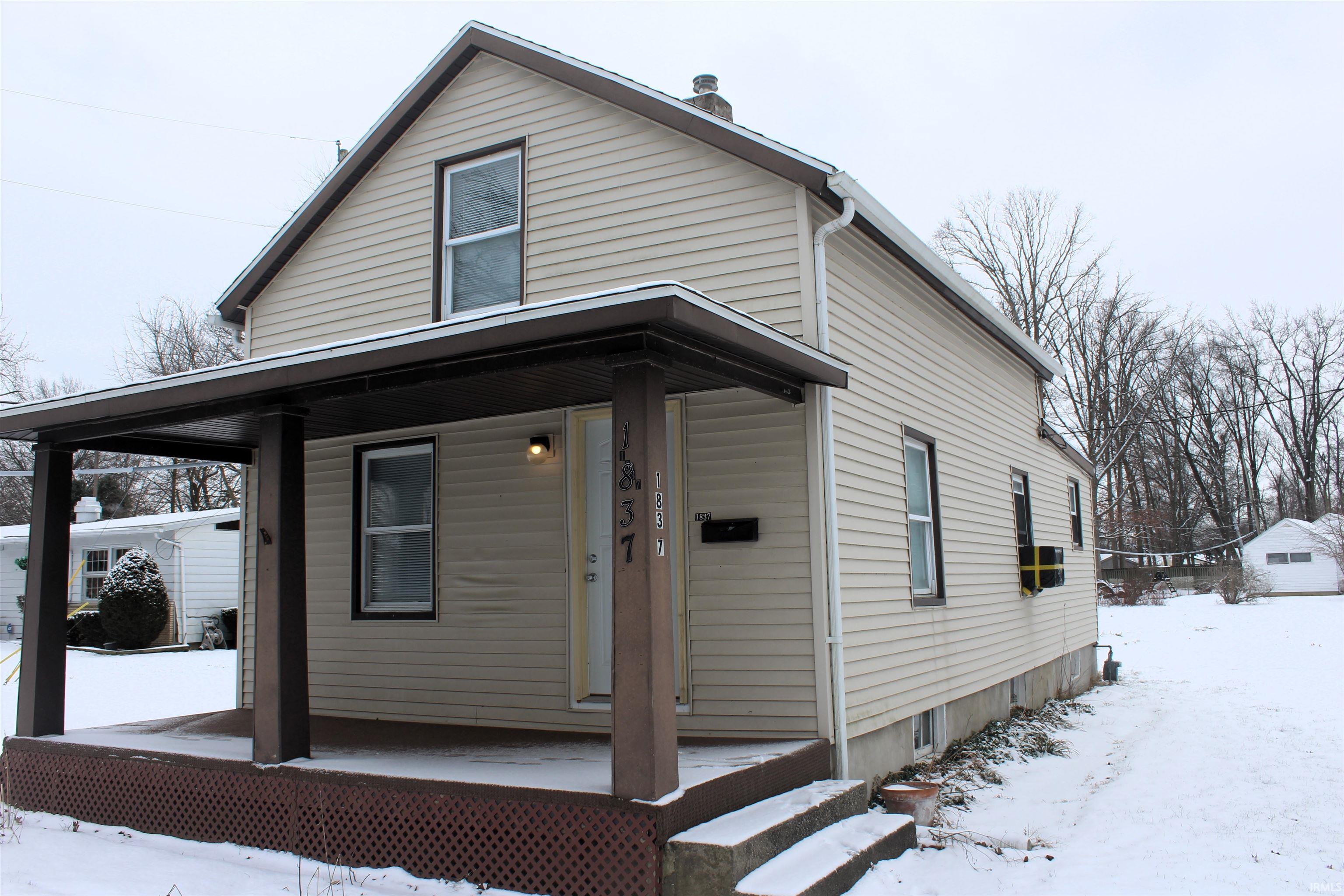 1837 Lower Huntington Road Fort Wayne, IN 46819 - Photo 1 of 21