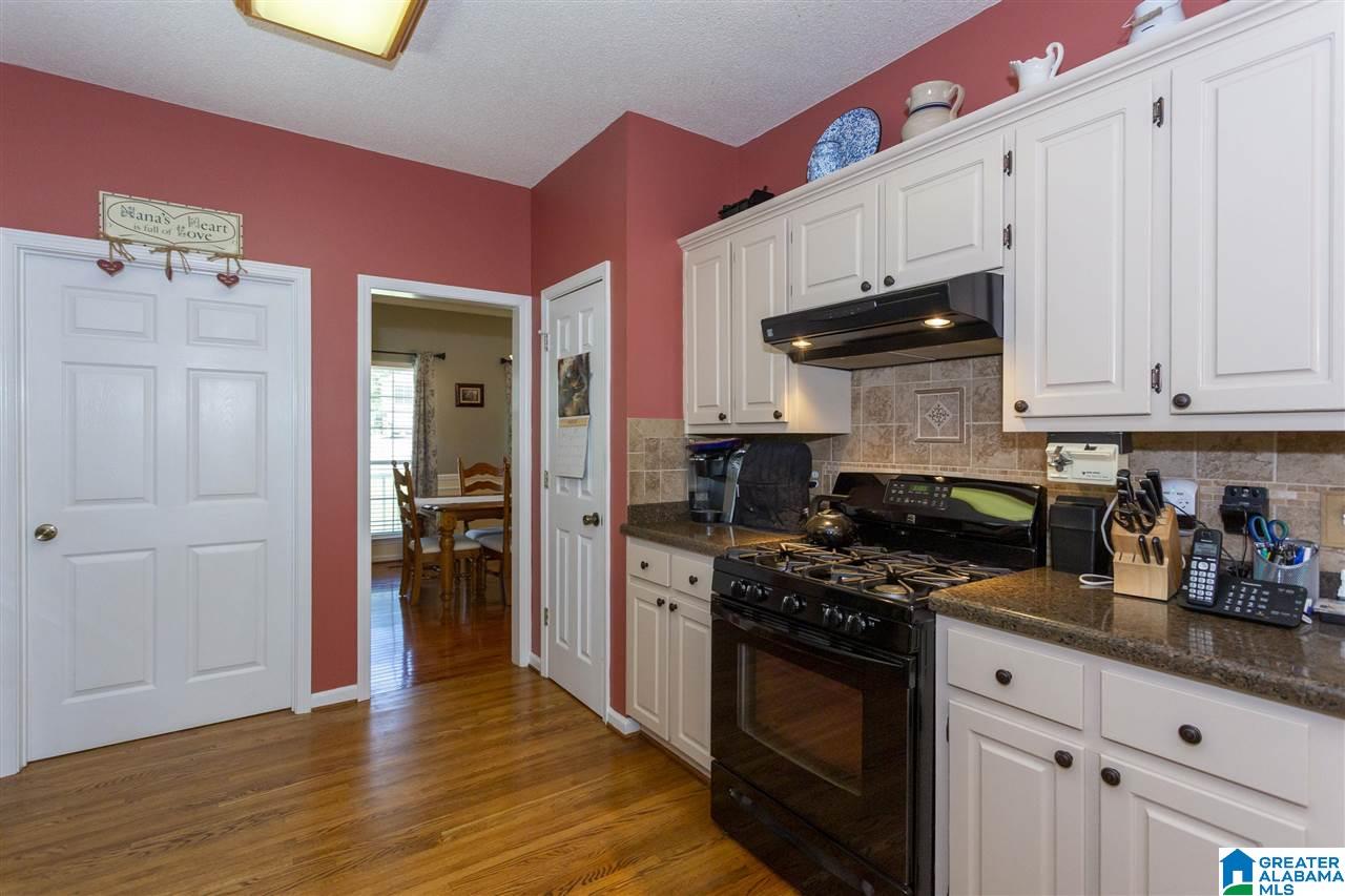 504 Grove Hill Trail Alabaster, AL 35007 - Photo 9 of 34