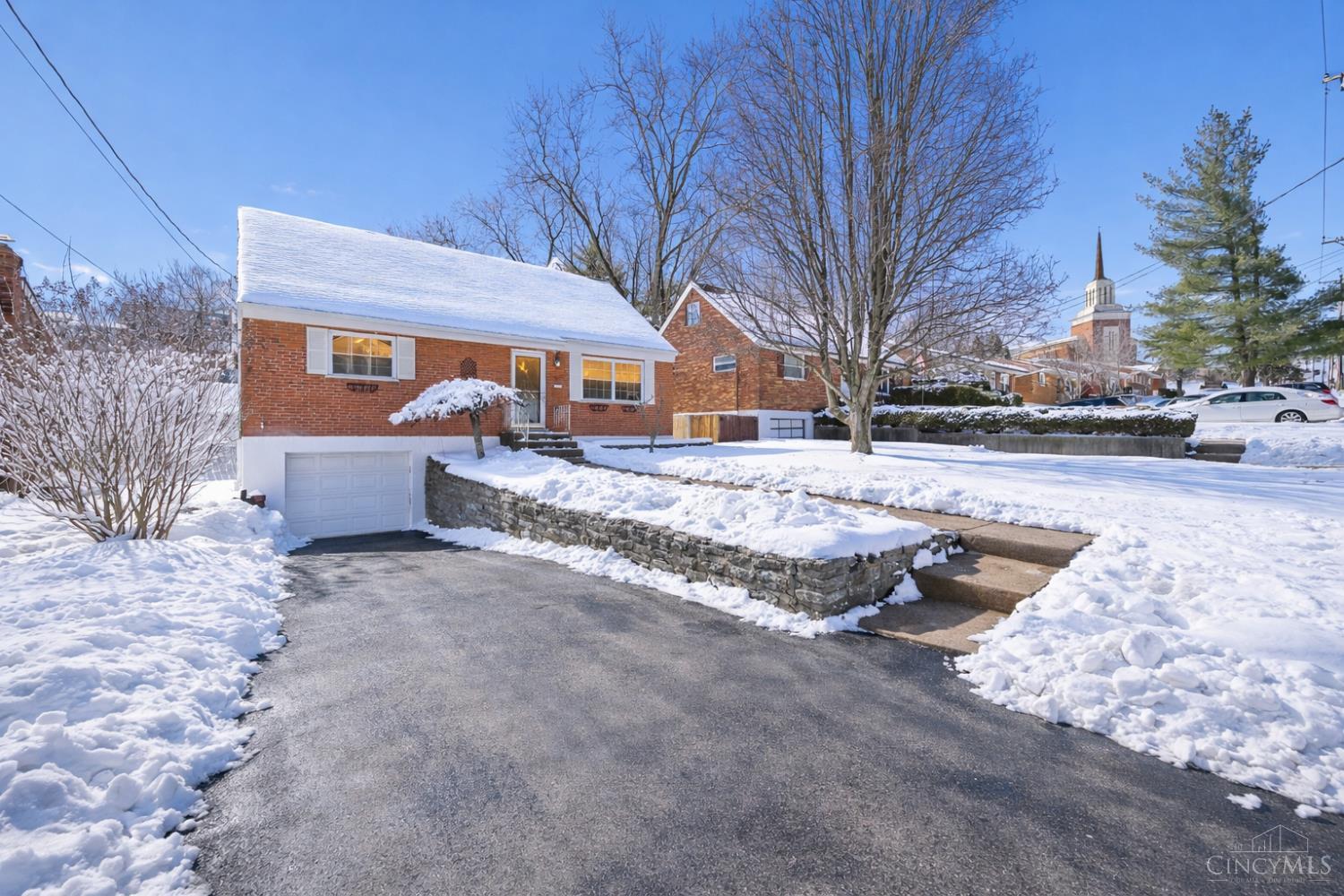 4457 Delhi Road Cincinnati, OH 45238 - Photo 2 of 34 Gallery Image 2