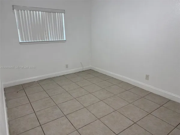 $1,900 | 5211 Northwest 16th Street, Unit B, Lauderhill, FL 33313