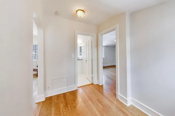 $300,000 | 555 Hill Terrace, Unit 307, Winnetka, IL 60093