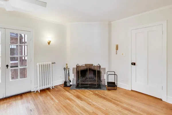 $300,000 | 555 Hill Terrace, Unit 307, Winnetka, IL 60093