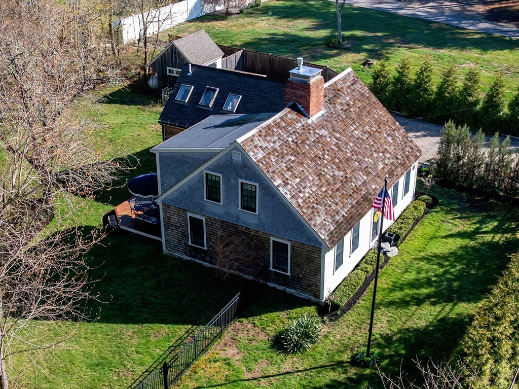 153 Wapping Road Kingston, MA 02364 - Photo 1 of 42 Gallery Image 1