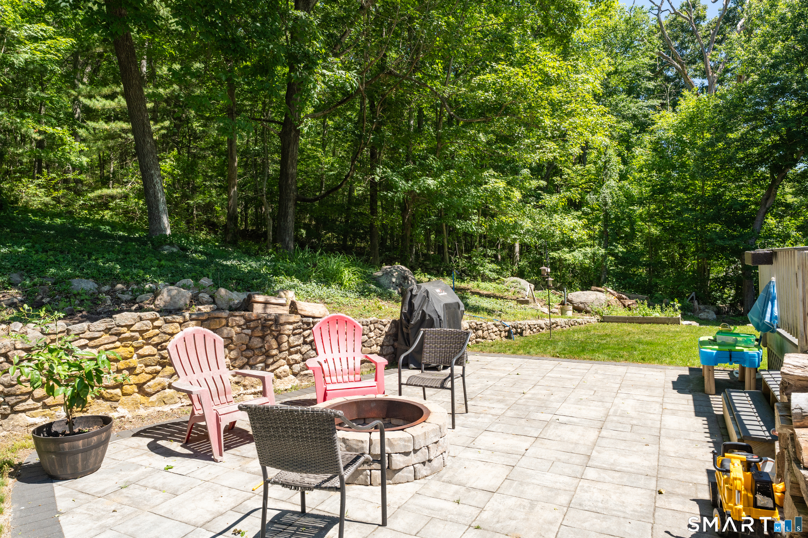 339 Boston Post Road East Lyme, CT 06333 - Photo 38 of 40
