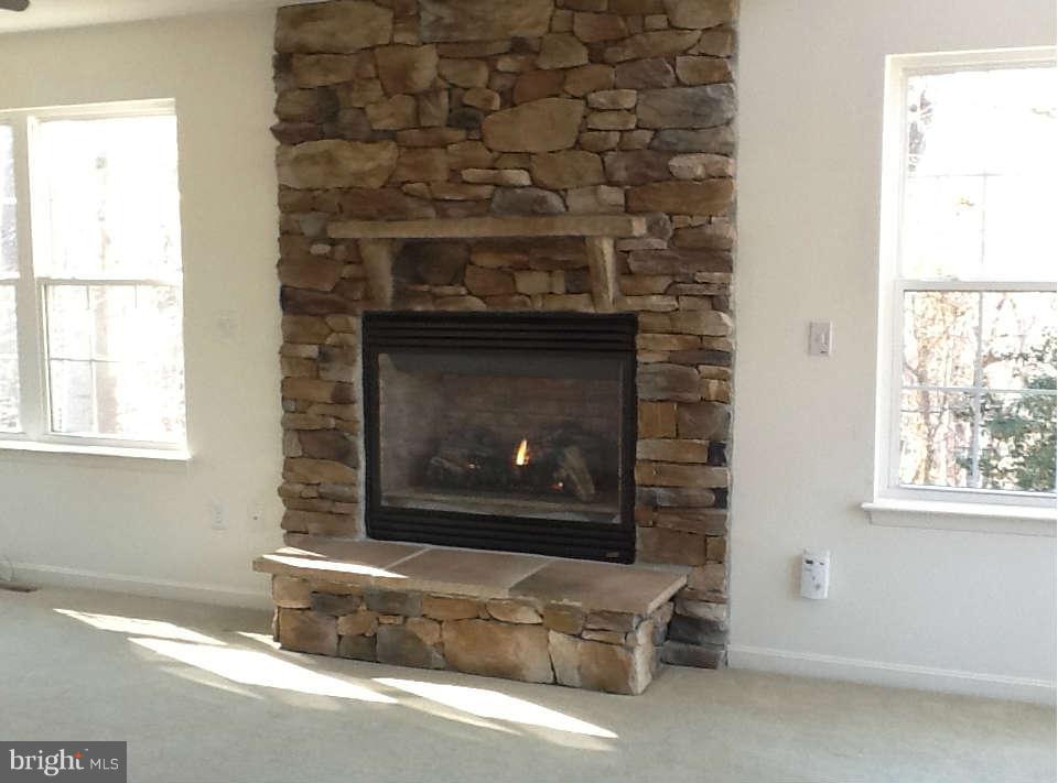 4010 Christiana Parran Road Huntingtown, MD 20639 - Photo 2 of 23 Living Room