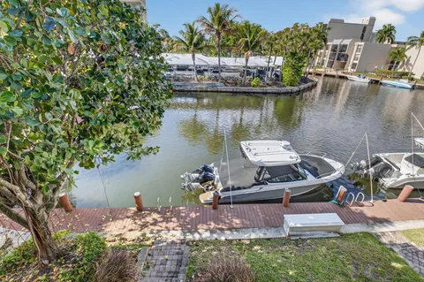 $895,000 | 23 Royal Palm Way, Unit 18, Boca Raton, FL 33432