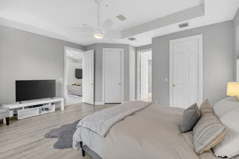 $895,000 | 23 Royal Palm Way, Unit 18, Boca Raton, FL 33432