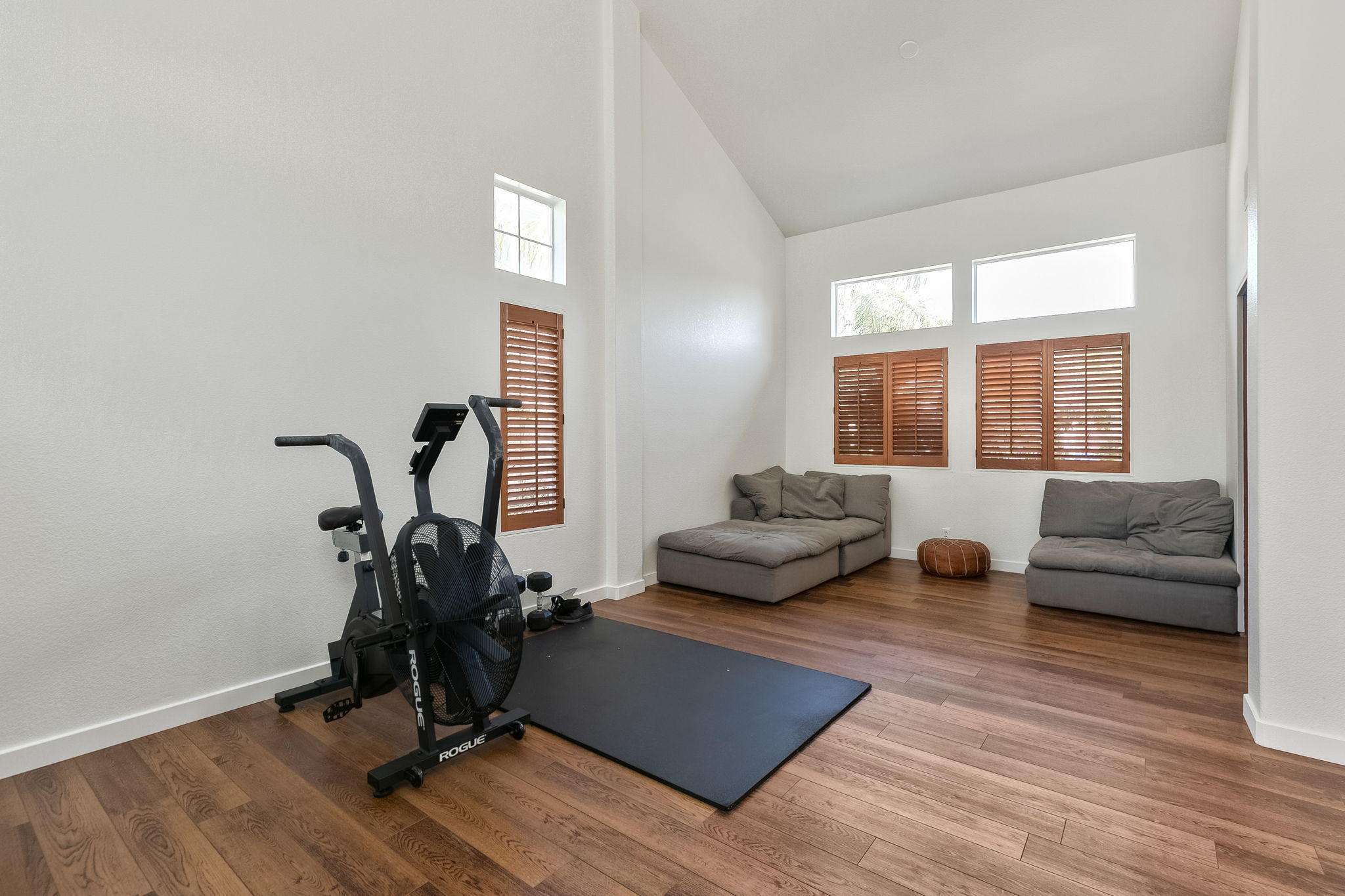2440 Redwing Lane Oxnard, CA 93036 - Photo 6 of 38 6