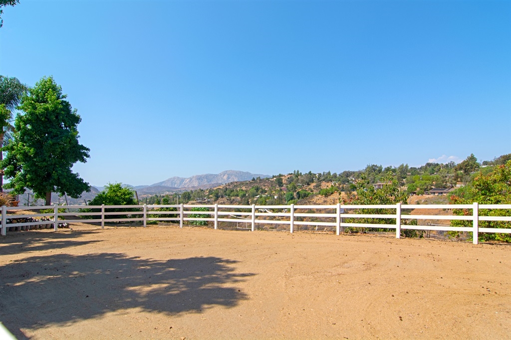 1070 South Grade Road Alpine, CA 91901 - Photo 2 of 18