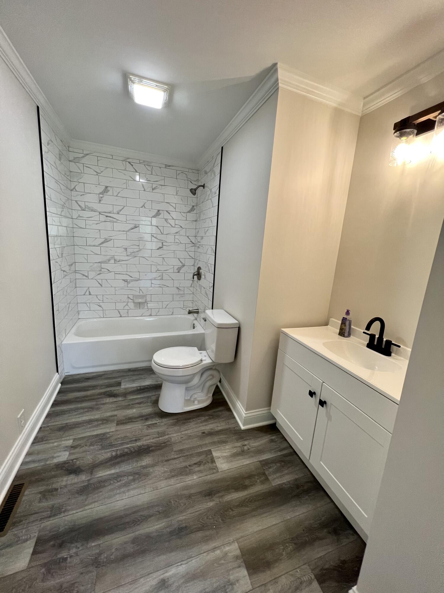 1064 Holcomb Road Ringgold, GA 30736 - Photo 13 of 37 hall bath