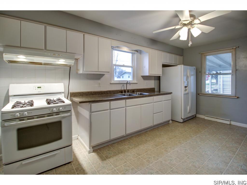 512 Mobile Street Waterloo, IL 62298 - Photo 12 of 22