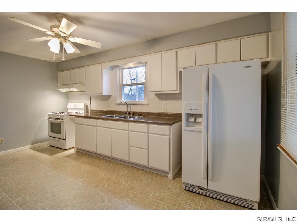512 Mobile Street Waterloo, IL 62298 - Photo 13 of 22