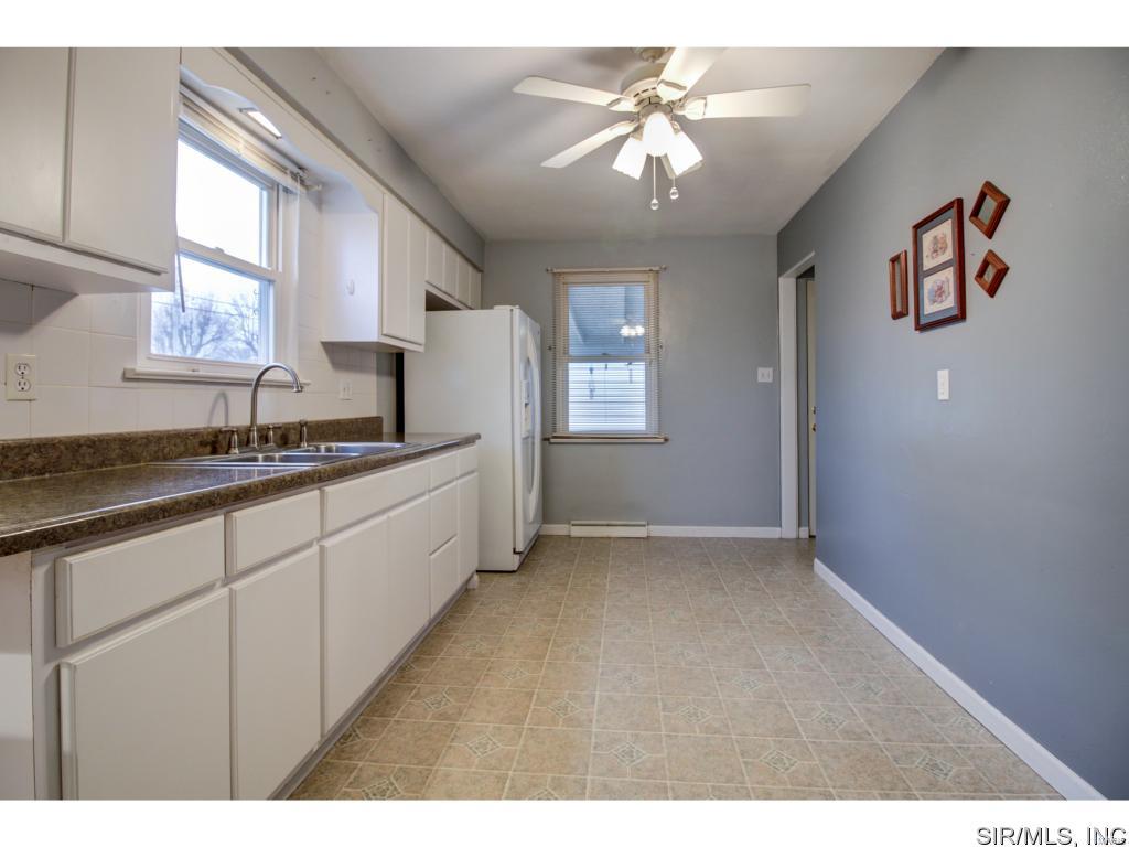 512 Mobile Street Waterloo, IL 62298 - Photo 15 of 22