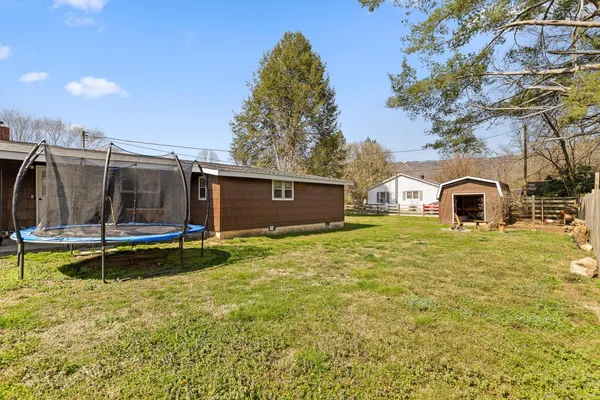 $275,000 | 1002 Dennis Avenue, Jasper, TN 37347