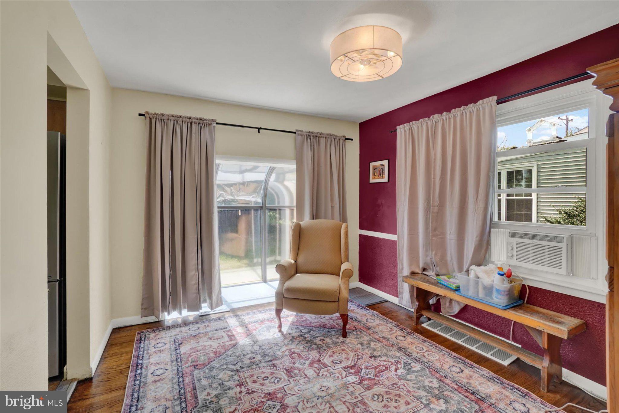 3310 Edenbridge Road York, PA 17402 - Photo 4 of 26 Gallery Image 4