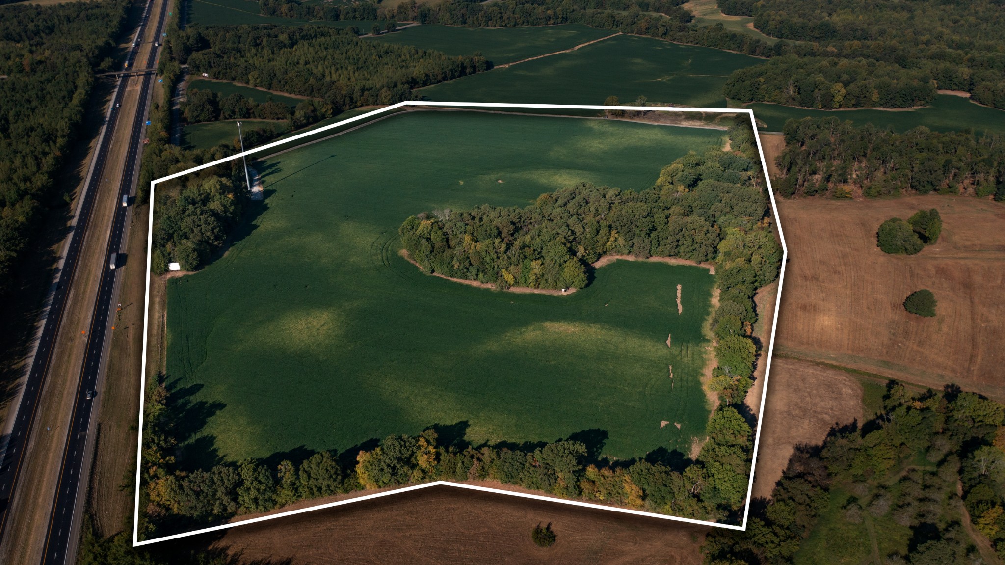 1 Gossett Road Holladay, TN 38341 - Photo 5 of 5 a view of swimming pool from a balcony
