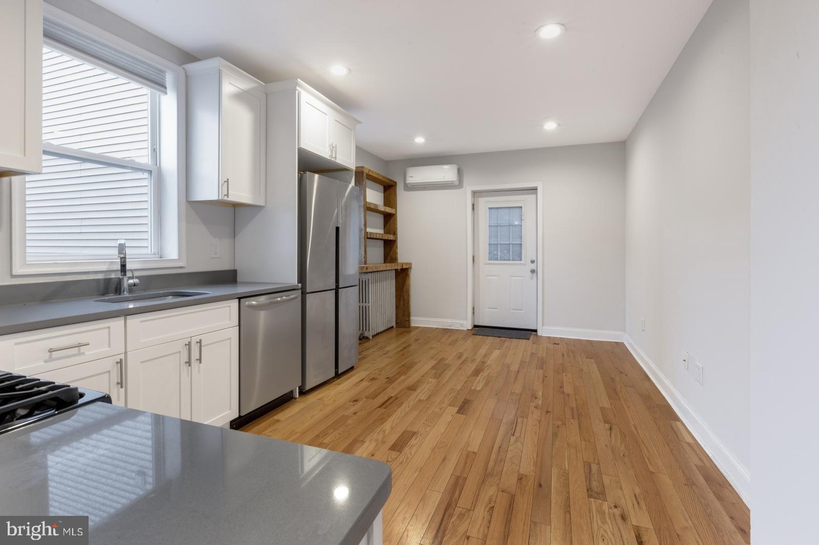 1302 North 19th Street, Unit 2 Philadelphia, PA 19121 - Photo 3 of 35