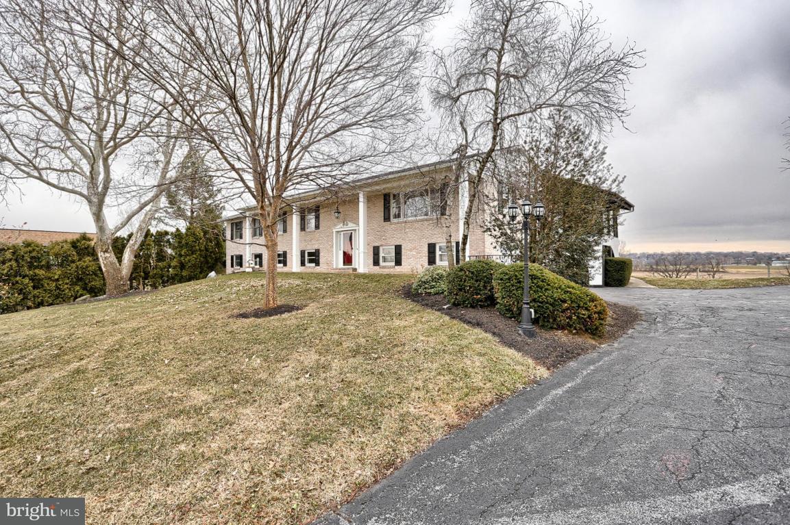 232 Meadow Valley Road Ephrata, PA 17522 - Photo 5 of 79