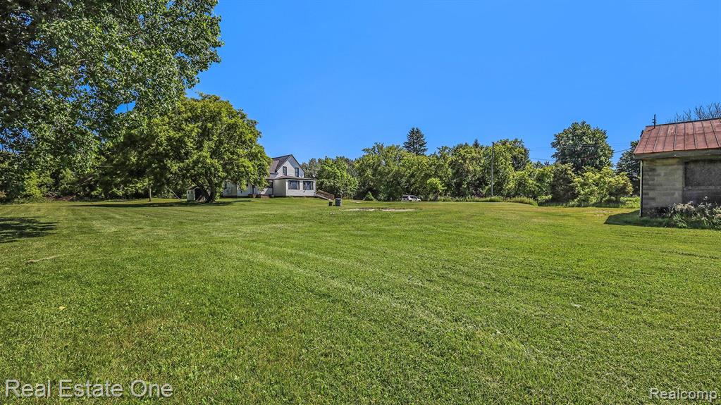 1737 Sperry Road Allenton, MI 48002 - Photo 41 of 53