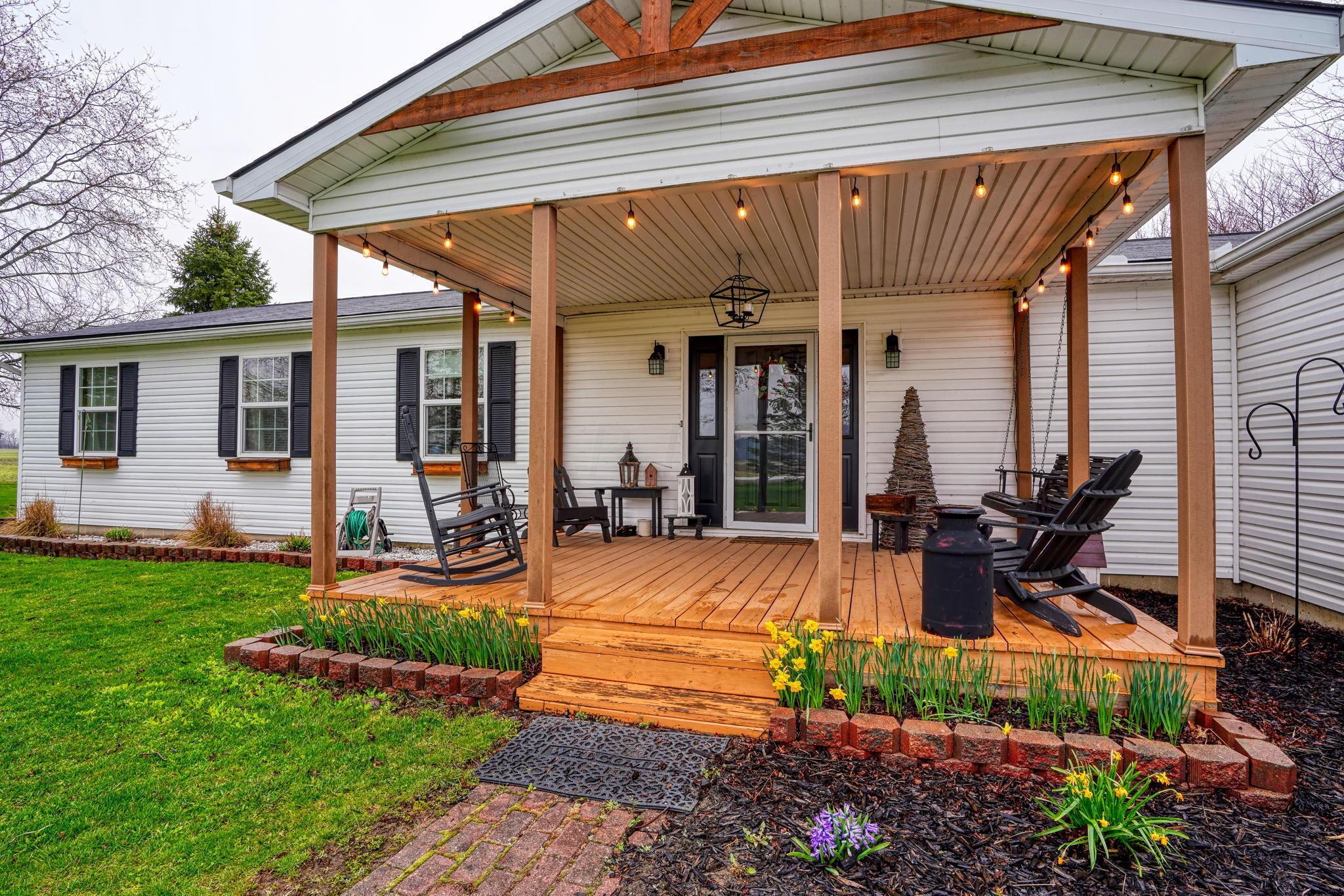 18761 Hall Road Mount Sterling, OH 43143 - Photo 35 of 35 Front Porch