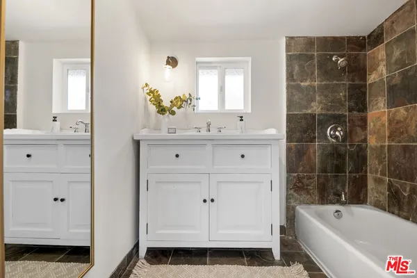 $1,495,000 | 1128 Canyon Trail, Topanga, CA 90290