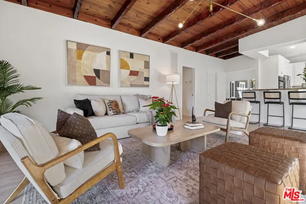 $1,495,000 | 1128 Canyon Trail, Topanga, CA 90290