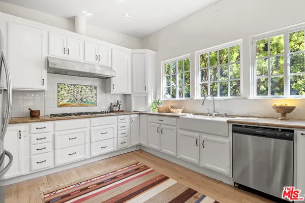 $1,495,000 | 1128 Canyon Trail, Topanga, CA 90290