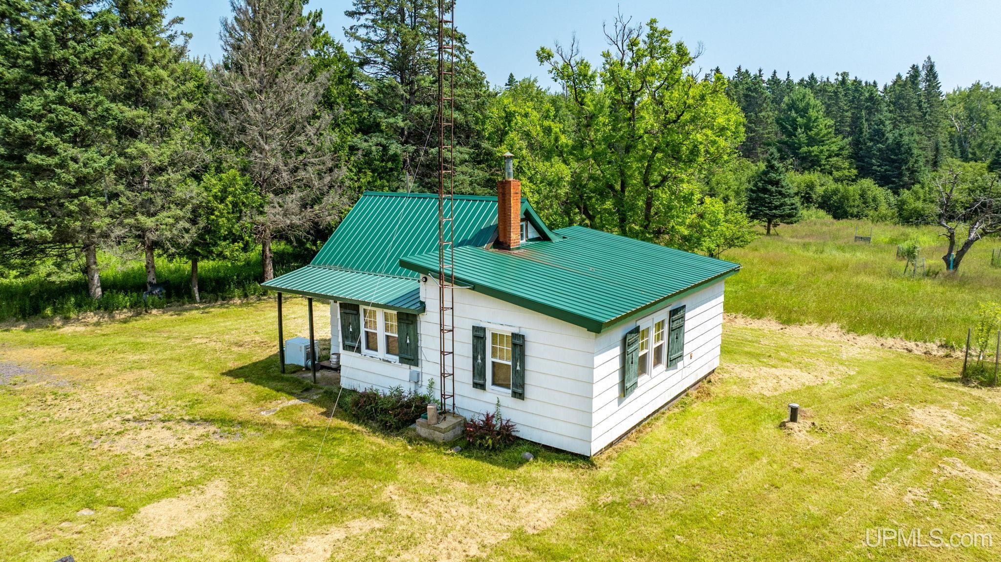 25649 Portage Entry Road Chassell, MI 49916 - Photo 12 of 65