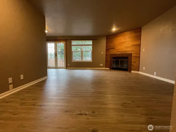 $820,000 | 22632 13th Place West, Bothell, WA 98021