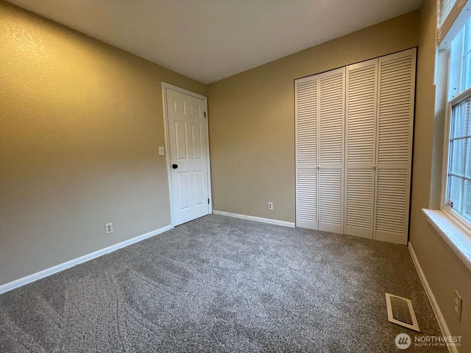 22632 13th Place West Bothell, WA 98021 - Photo 18 of 37