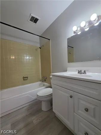 $1,500 | 1830 Maravilla Avenue, Unit 321, Fort Myers, FL 33901