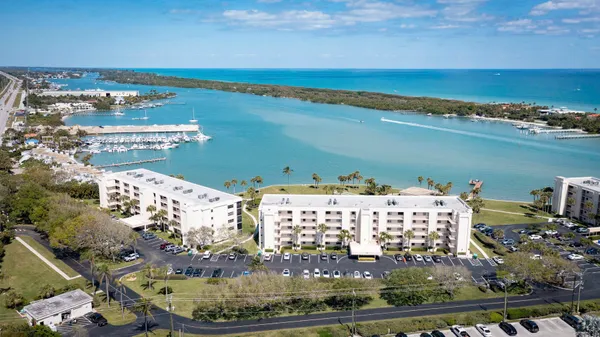 $629,000 | 300 Intracoastal Place, Unit 303, Tequesta, FL 33469